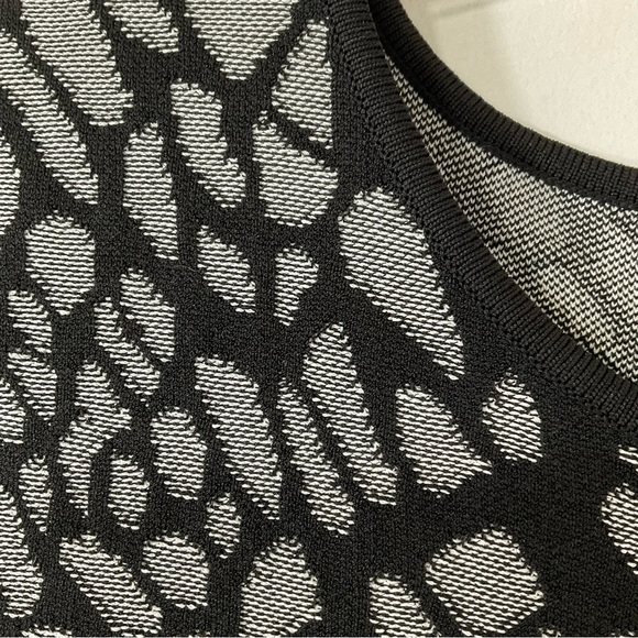 Carmen Mark Valvo Black Grey Knit Midi Dress M Print Bodycon - Picture 6 of 10